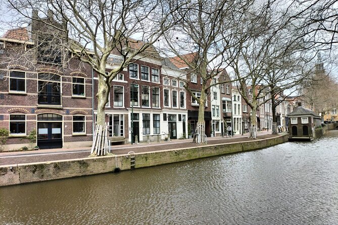 2-Hour Walking Tour in Gouda All inclusive - Turfmarkt and the Canal-Side View