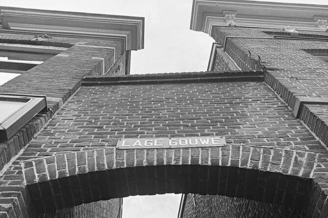 2-Hour Walking Tour in Gouda All inclusive - Gouwekerk and the River Gouwe