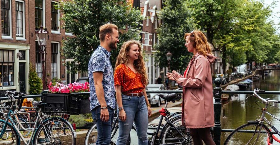 Amsterdam: 1.5-Hour Private Kick-Start Tour with a Local - Meeting at NH Collection Amsterdam Barbizon Palace