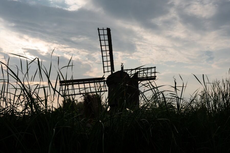 Amsterdam: 2-Hour Guided Canoe Trip - Two hours through canals, village, and meadows