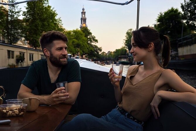 Amsterdam 2-hour Private Canal Cruise with Live Guide and Drinks - The UNESCO canal belt and the Golden Bend