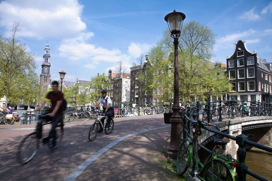 Amsterdam: 3-Hour Private Bike Tour of the City Center - Key Points At A Glance