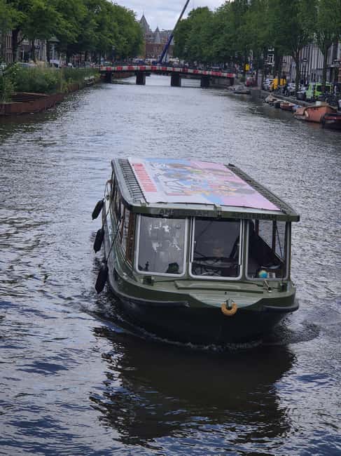 Amsterdam: 420 Smoke-Friendly Boat Tour - What this smoke-friendly canal cruise is really like