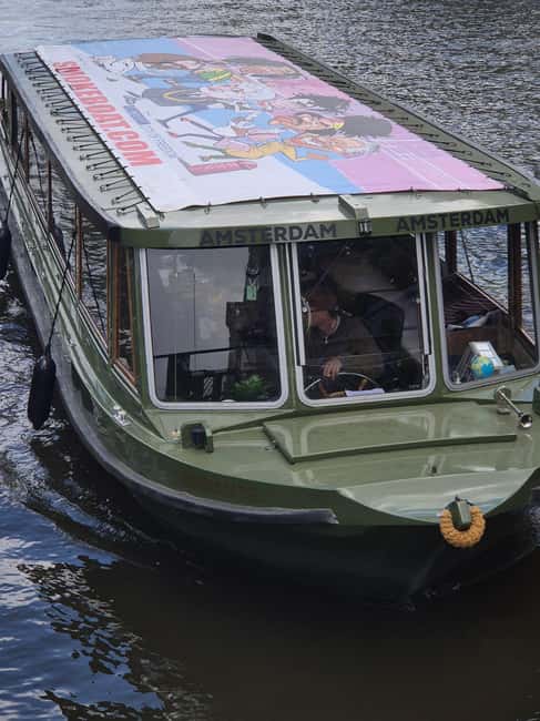 Amsterdam: 420 Smoke-Friendly Boat Tour - Inside or outside: choosing your seat
