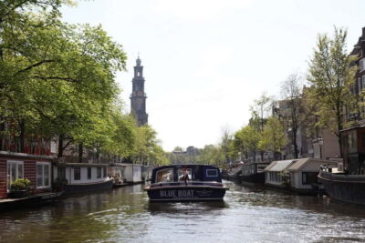 75 Minute City Canal Cruise with Audio Guide