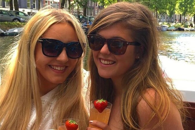 Amsterdam 90-min Private Canal Cruise with Live Guide and Drinks - The Golden Bend on the Herengracht