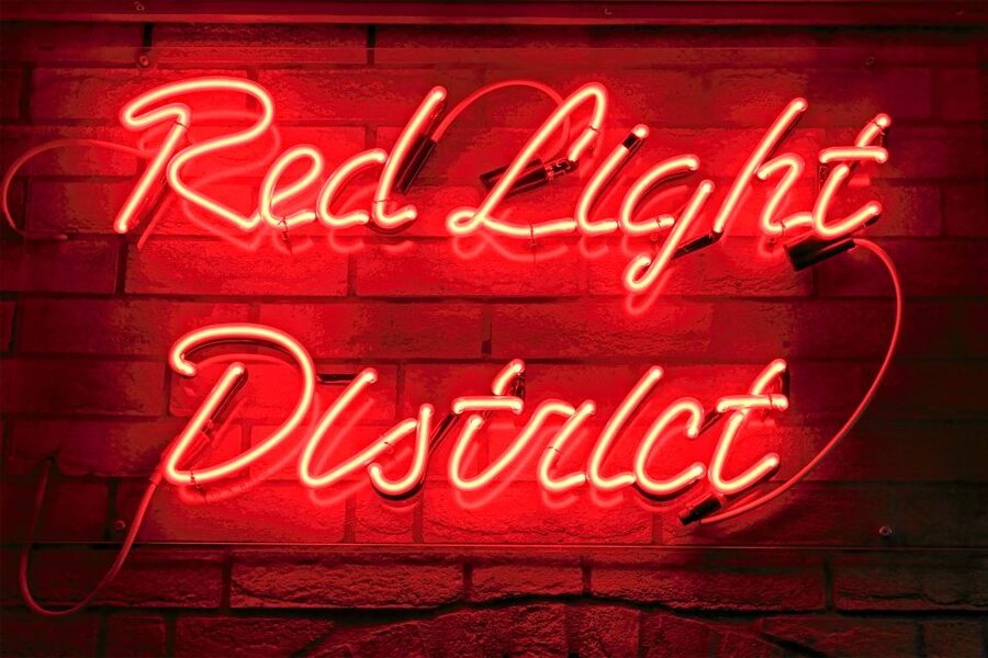 Amsterdam: After Dark Red Light District Tour - What the guide quality can change