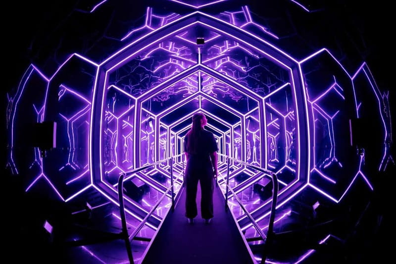 Amsterdam: AMAZE Immersive Audiovisual Experience Ticket - From industrial Westhaven to the first room