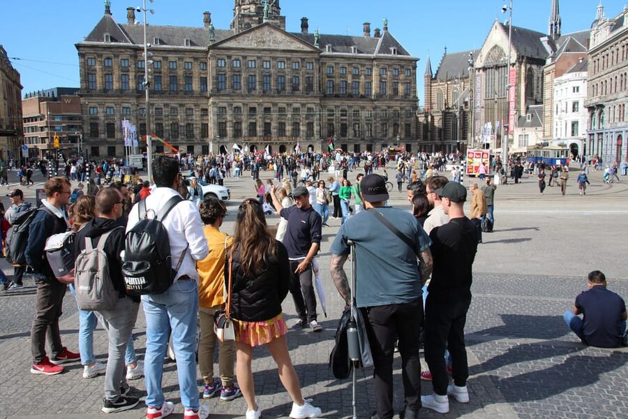 Amsterdam: Anne Frank Guided Small Group Walking Tour - The Anne Frank Monument provides a quiet emotional pause