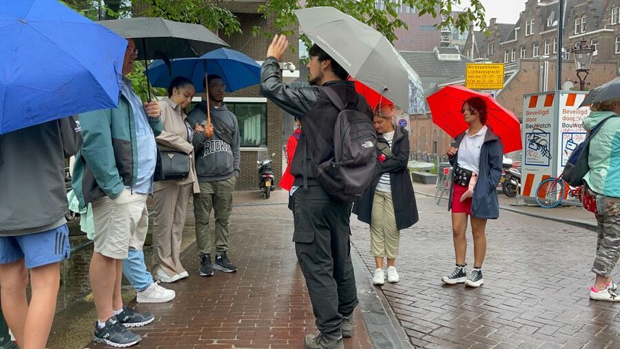 Amsterdam: Anne Frank's Last Walk & Visit the House in VR - Understanding wartime Amsterdam beyond the annex