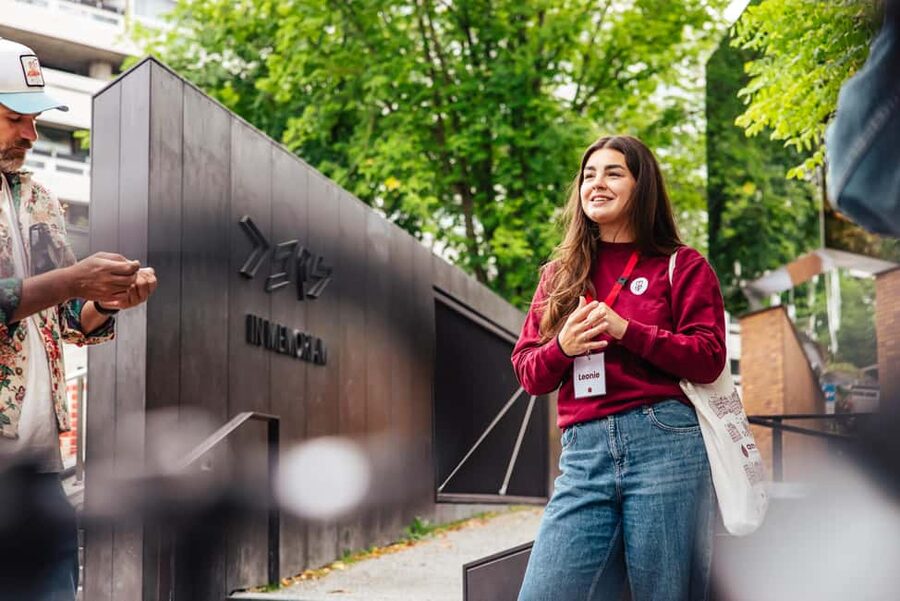 Amsterdam: Anne Frank Walking Tour - Guided in EN/DE/IT/ES - Starting at Waag in Nieuwmarkt