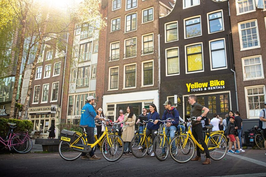 Amsterdam Bike Rental: Central Station & City Center - Who should book this Amsterdam bike rental?