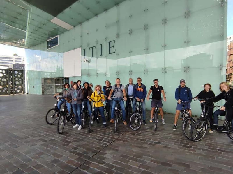 Amsterdam bike tour with a French-speaking guide local! - Dam Square and Amsterdam’s central story