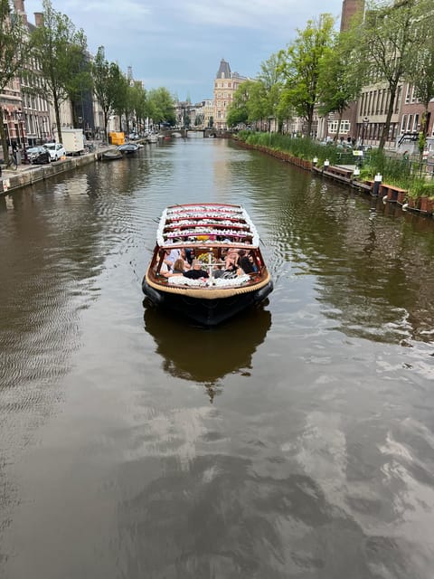 Amsterdam: Boat Tour with Optional Unlimited Drinks - Key details before you book