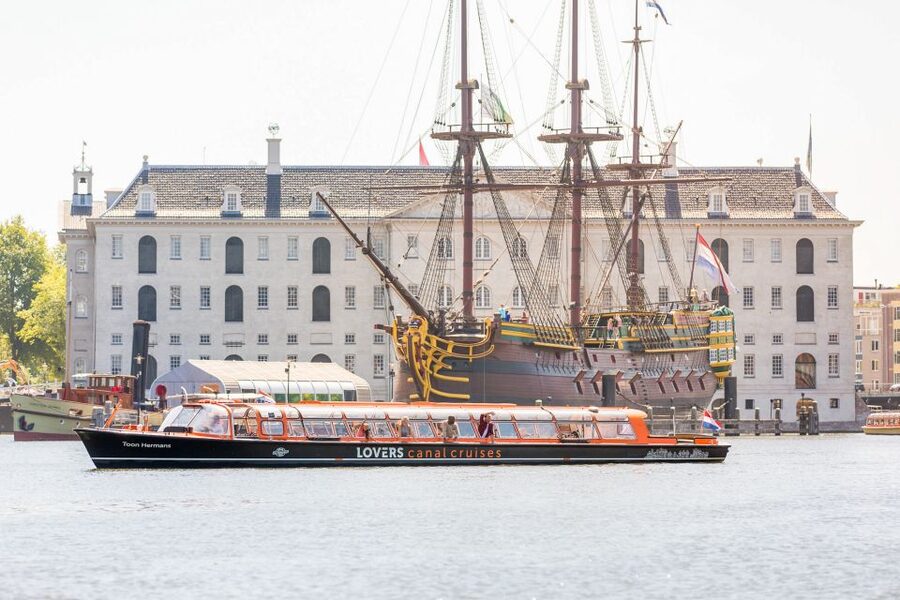 Amsterdam: Body Worlds Exhibition and Canal Cruise - Timing the two-hour experience