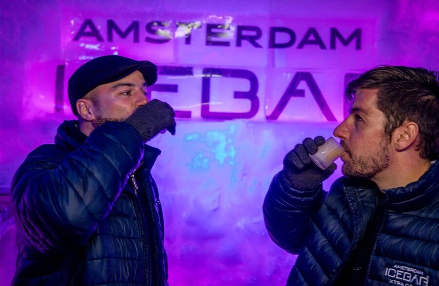 Amsterdam: Canal Cruise and Entrance to Xtracold Icebar - Why the combination works in Amsterdam