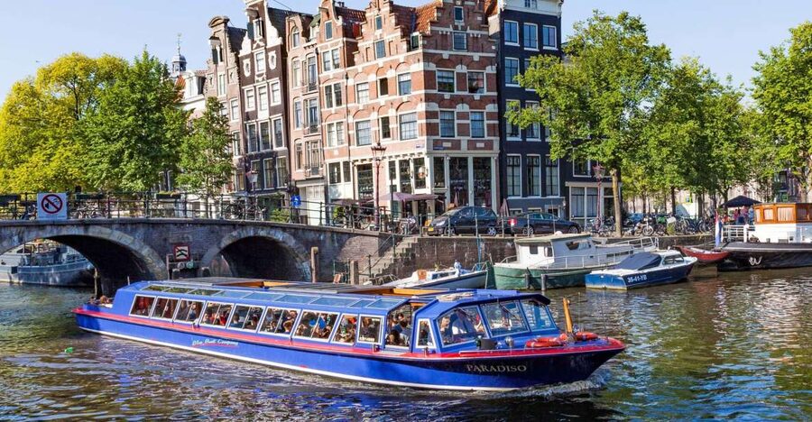 Amsterdam: Canal Cruise and Jewish Cultural Quarter Tickets - A boat ride paired with Amsterdam’s Jewish Quarter