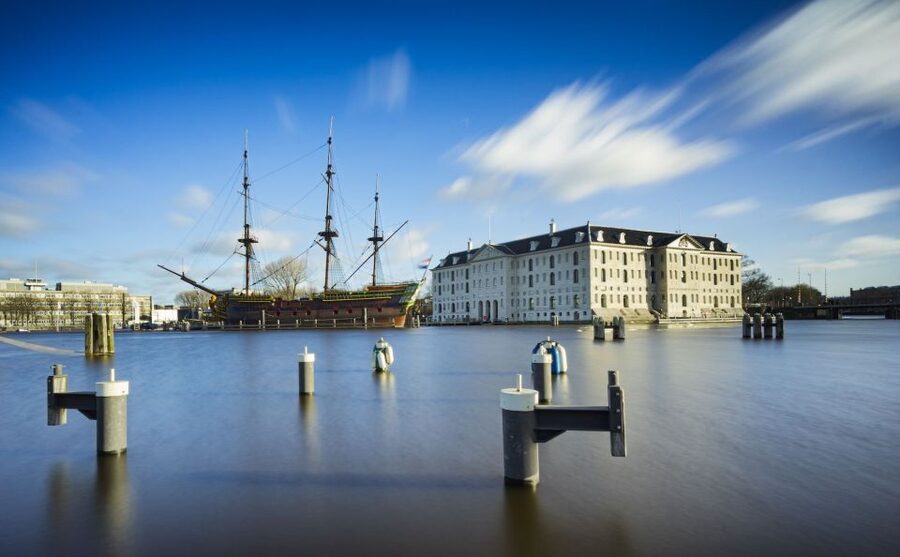 Amsterdam Canal Cruise and Maritime Museum Combined Ticket - Walking aboard the replica ship Amsterdam