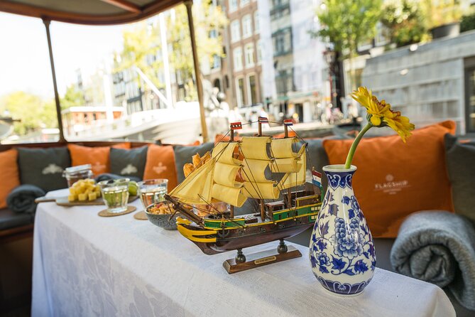 Amsterdam Canal Cruise with Cheese and Wine - The cheese and wine: pleasant, simple, and not a formal tasting