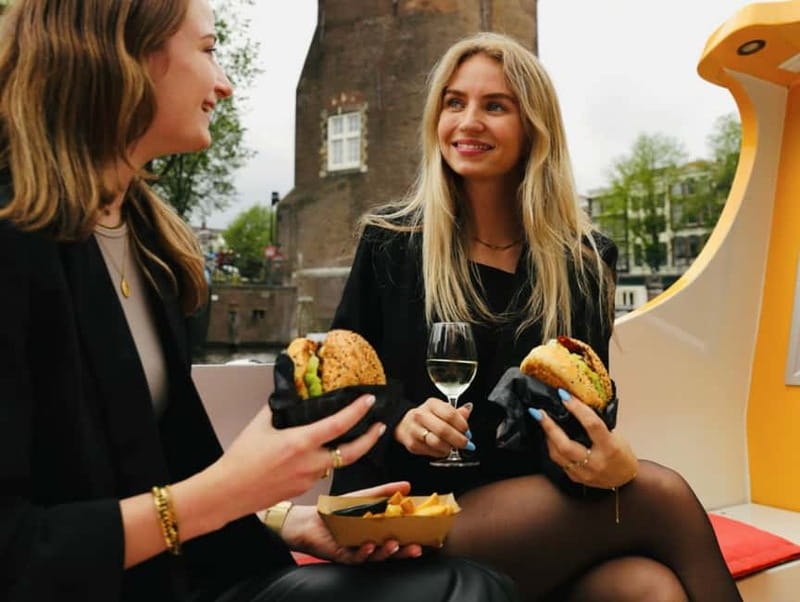 Amsterdam canal cruise with culinary burger or cheese & wine - Meeting beside the Anne Frank Museum