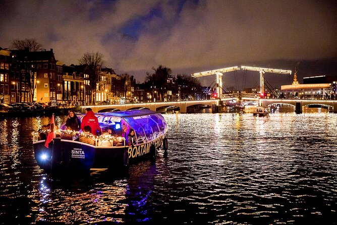 Amsterdam Canal Cruise With Live Guide and Unlimited Drinks - Why a canal cruise is a smart first hour in Amsterdam
