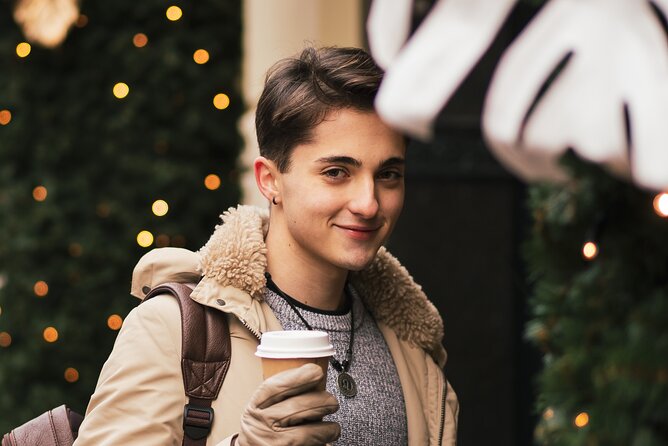 Amsterdam Canal, Tulip, Windmill Photoshoot | Custom Request - How the photographer helps you look natural