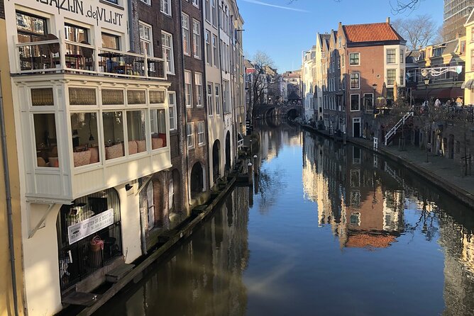 Amsterdam Castle & Utrecht City - Private Day Tour - Taking the scenic route toward Utrecht