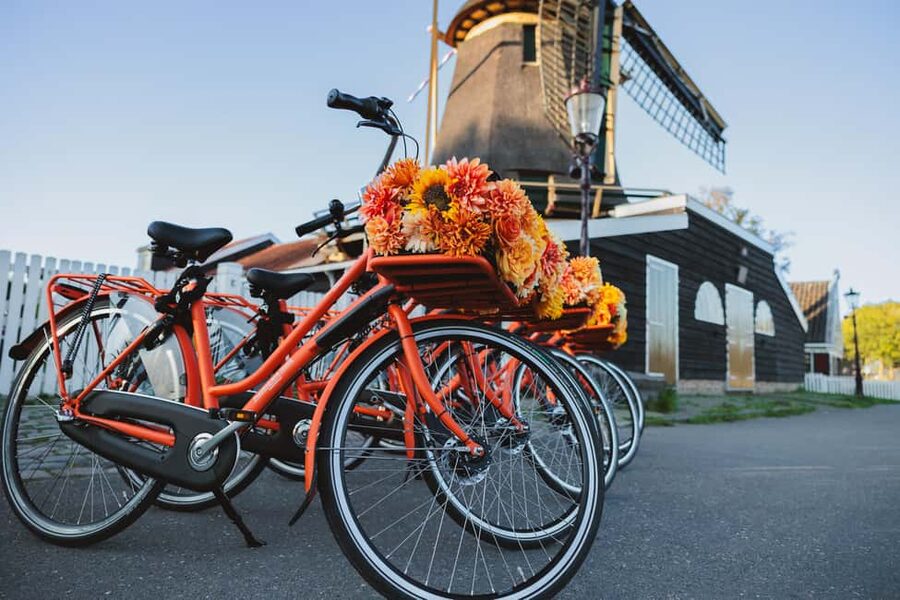 Amsterdam: Cheese, Windmill & Countryside Bike Tour - The Windmill and Traditional Dutch Milling