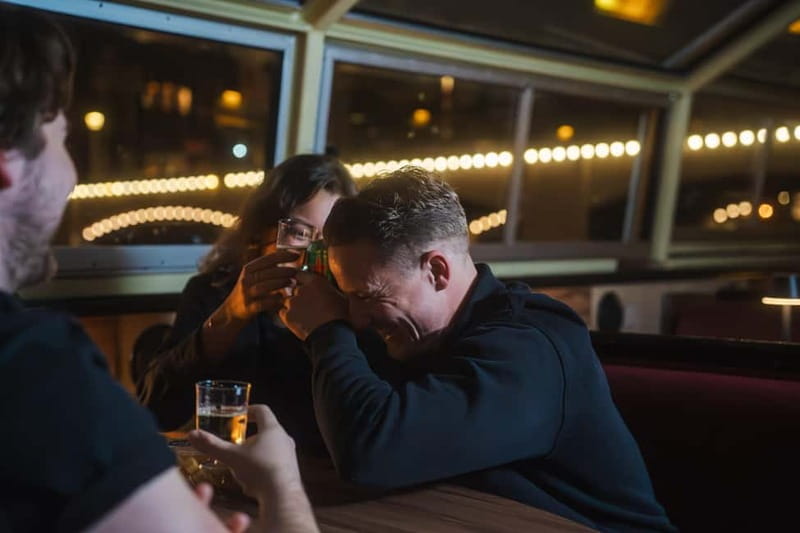 Amsterdam: Cheese & Wine Cruise Tasting Experience - Who should book this cruise?
