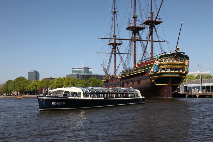 Amsterdam: City Canal Cruise & Straat Museum - Booking Details That Matter