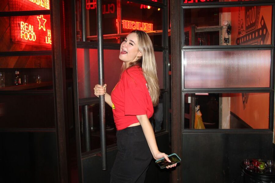 Amsterdam: City Center Bar Crawl and Nightlife Experience - Who will enjoy this most?