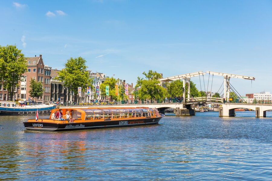 Amsterdam: City Centre Canal Cruise - Key details before you board