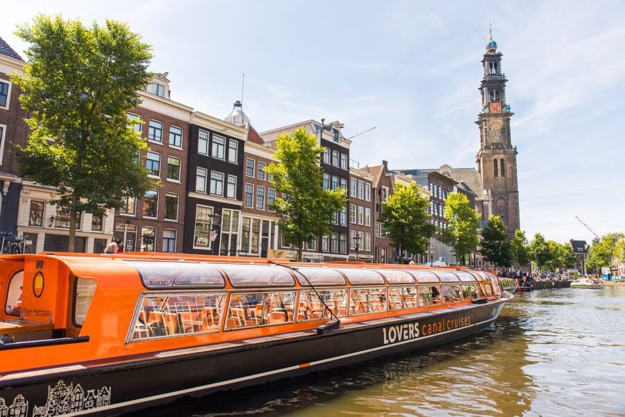 Amsterdam: City Centre Canal Cruise - Comfort, access, and family planning