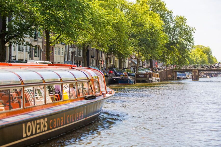 Amsterdam: City Centre Canal Cruise - Is $18 a fair price?