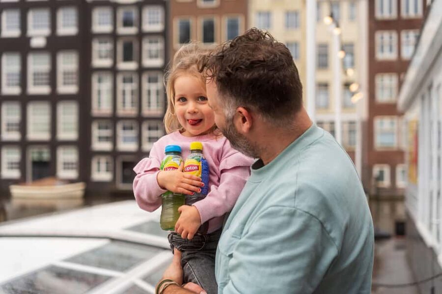 Amsterdam: City Centre Canal Cruise & Free Flower Cocktail - Key points before you book