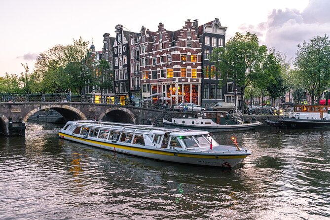 Amsterdam City Centre Cruise on heated boat with Audioguide - Who will enjoy this cruise most?