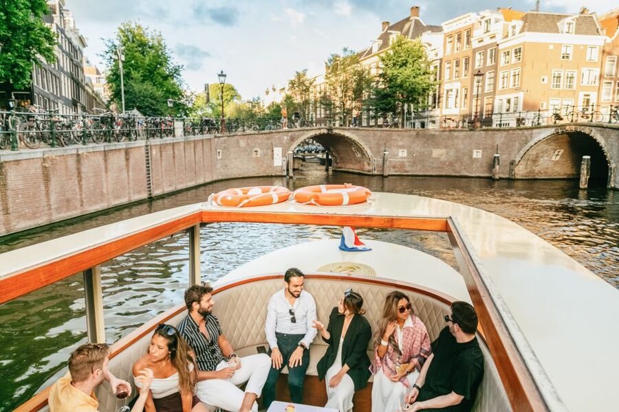 Amsterdam: Classic Boat Cruise with Optional Cheese & Wine - The Amstel River and the Skinny Bridge