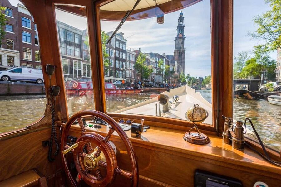 Amsterdam: Classic Boat Cruise with Optional Cheese & Wine - Cheese, wine, beer, and the social side of the cruise