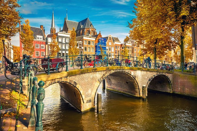 Amsterdam Classic Saloon Boat Cruise with Drinks and Cheese - Prinsengracht and the Anne Frank House