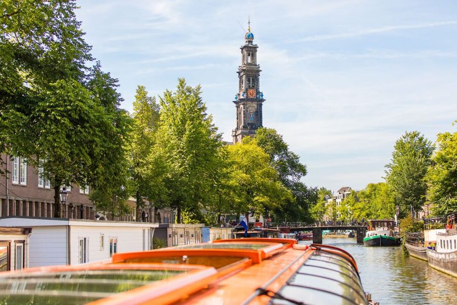 Amsterdam Combo: Madame Tussauds and Canal Cruise - Meeting famous faces without a museum lecture