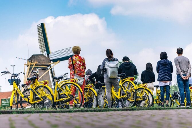 Amsterdam Countryside and Villages Bike Tour - Durgerdam and the dike beside the water