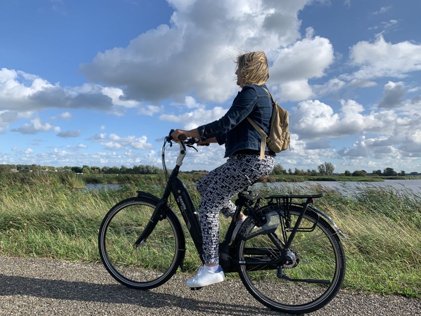 Amsterdam: Countryside Bike Tour and Zaanse Schans Windmills - What the $64 Price Really Buys