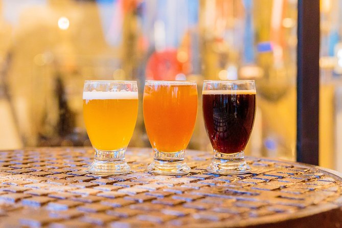 Amsterdam Craft Beer Brewery Tour by Bus with Tastings - What the guide adds to the experience