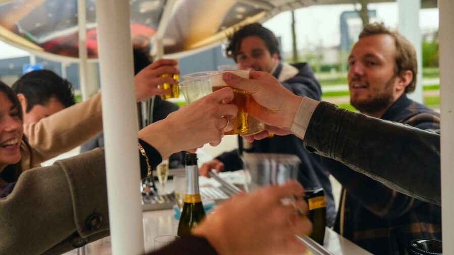 Amsterdam: Dutch Beer Bike Blast Tour with Onboard Bar - Who should book this ride
