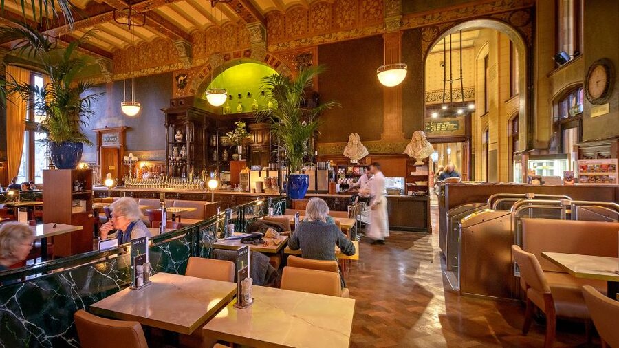 Amsterdam: Dutch Bitterballen and Croquette Tasting - Why the 1885 setting matters