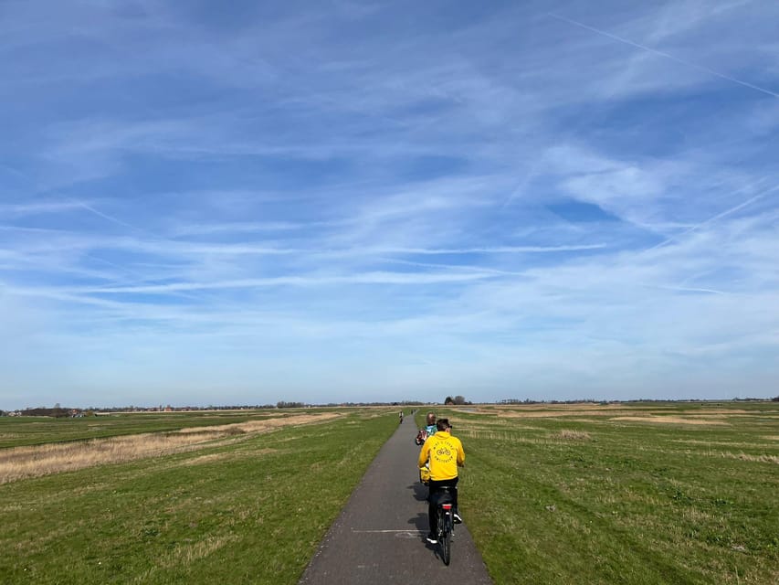 Amsterdam: Dutch Countryside E-Bike with Cheese & Clogs - The e-bikes, pace, and group size