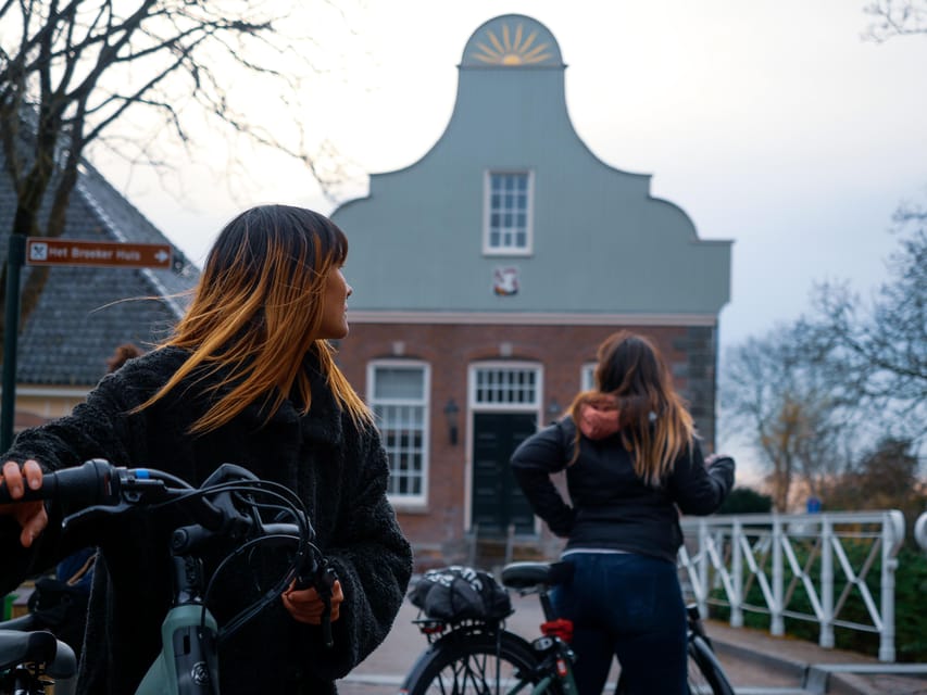 Amsterdam: Dutch Countryside E-Bike with Cheese & Clogs - Riding the Waterland polder