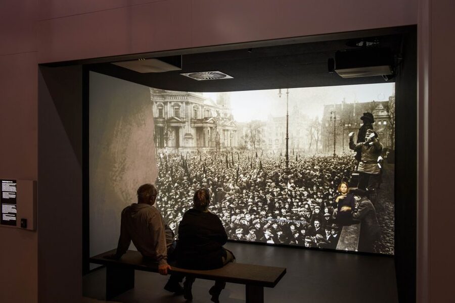 Amsterdam: Dutch WWII Resistance Museum Entry Ticket - The emotional pace of the visit