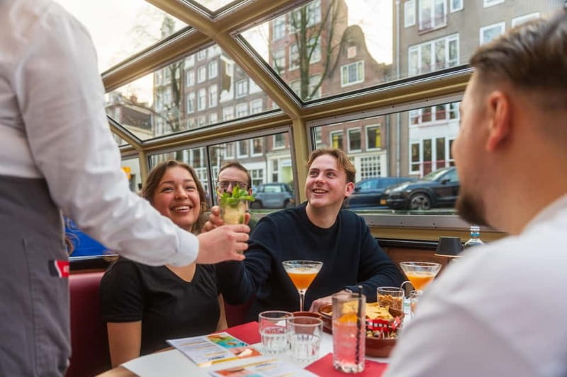 Amsterdam: Evening Cocktail Cruise along the canals - Key points to know before boarding