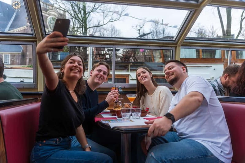 Amsterdam: Evening Cocktail Cruise along the canals - What the evening cocktail cruise is really like